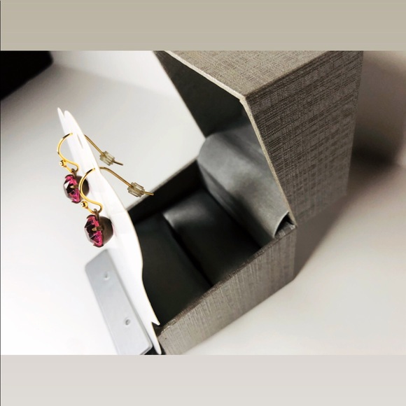 Vintage Rose pendant Earrings - Picture 2 of 2